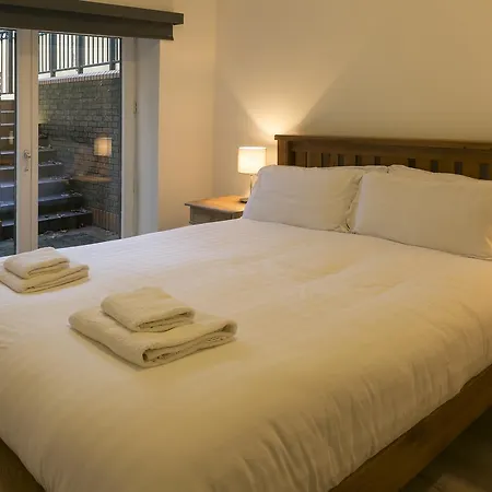 Stylish One Bed Apartment With Private Garden Δουβλίνο
