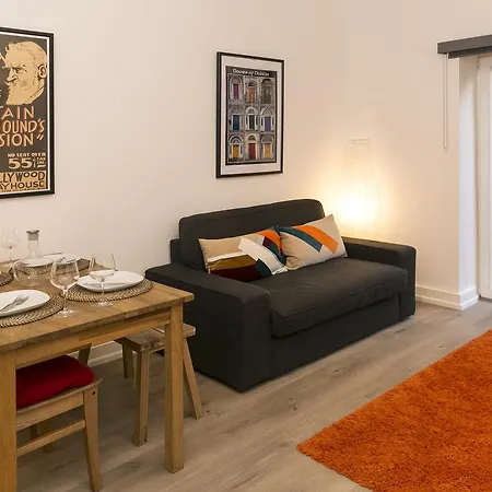 Stylish One Bed Apartment With Private Garden Διαμέρισμα *